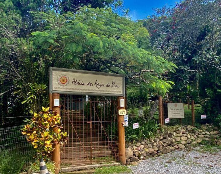 Condominio Aldeia Dos Anjosdo Rosa ปรายาโดโฮซา ภายนอก รูปภาพ